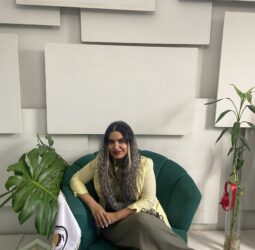 عاطفه  خاکسار